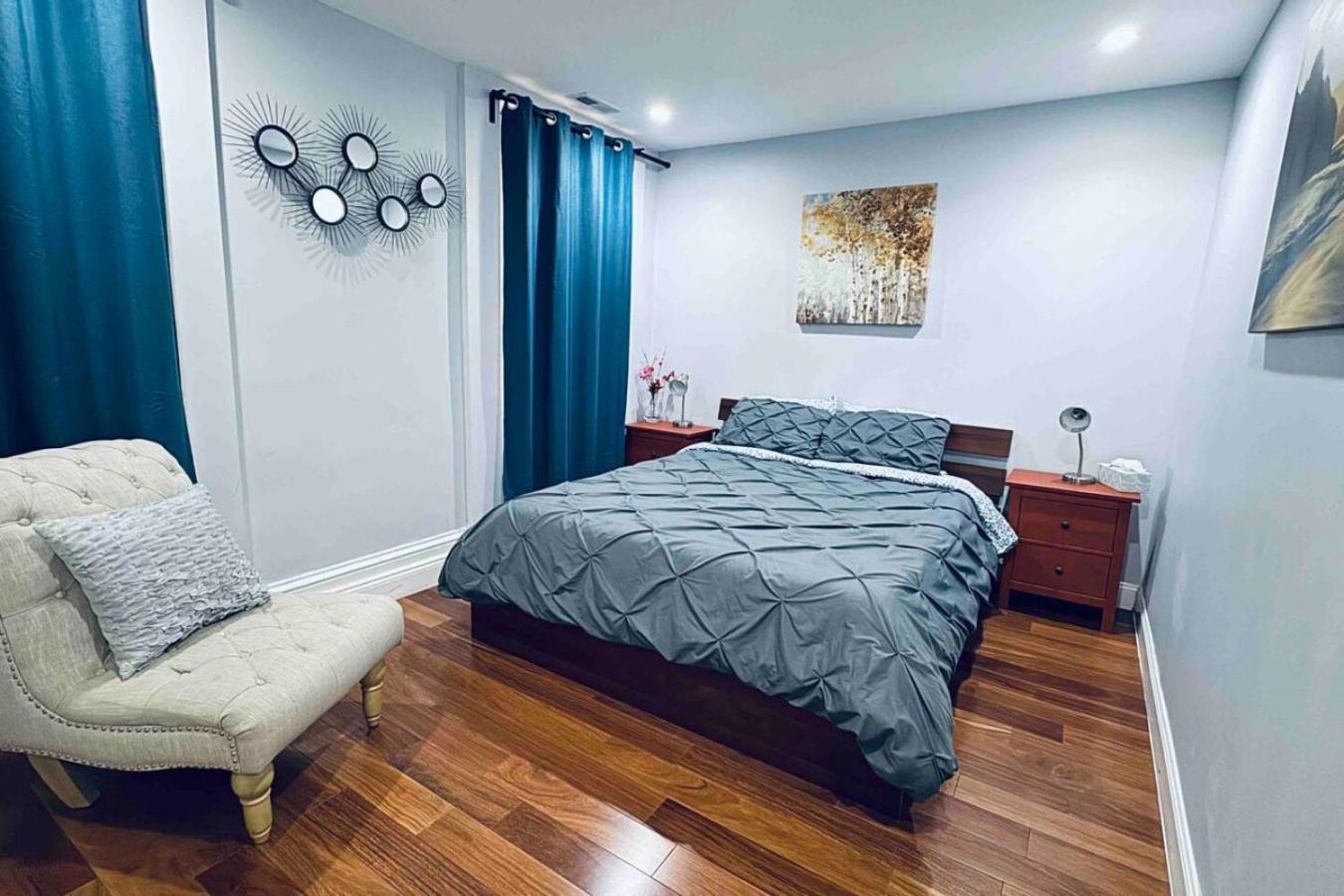 Downtown Hall Close By Kimmel Center 1bd * Philadelphia